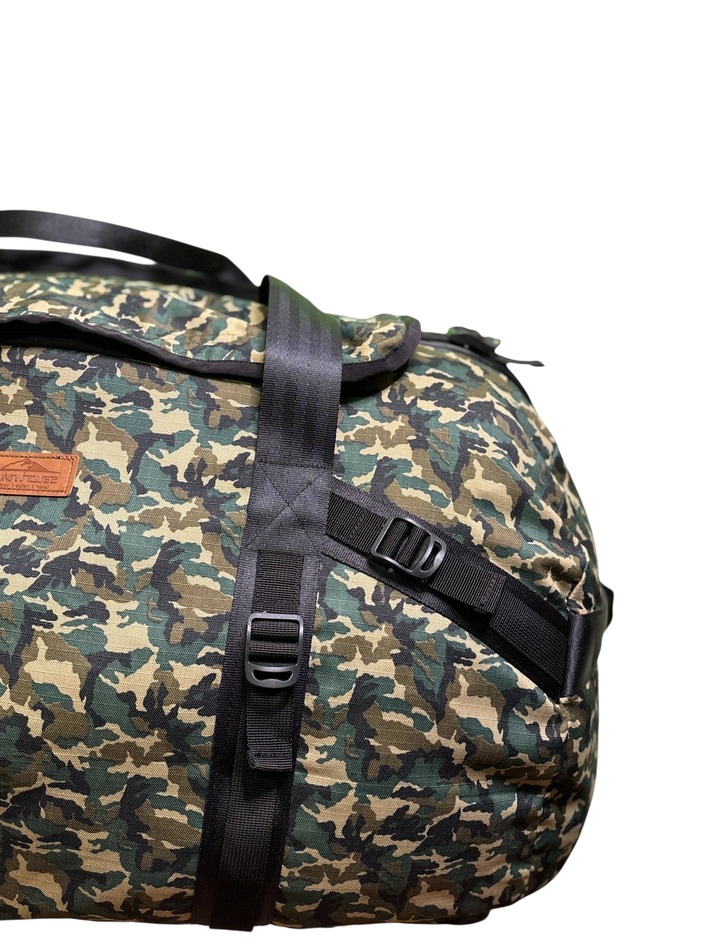 Camo Duffel Bag – Heavy-Duty Travel Series