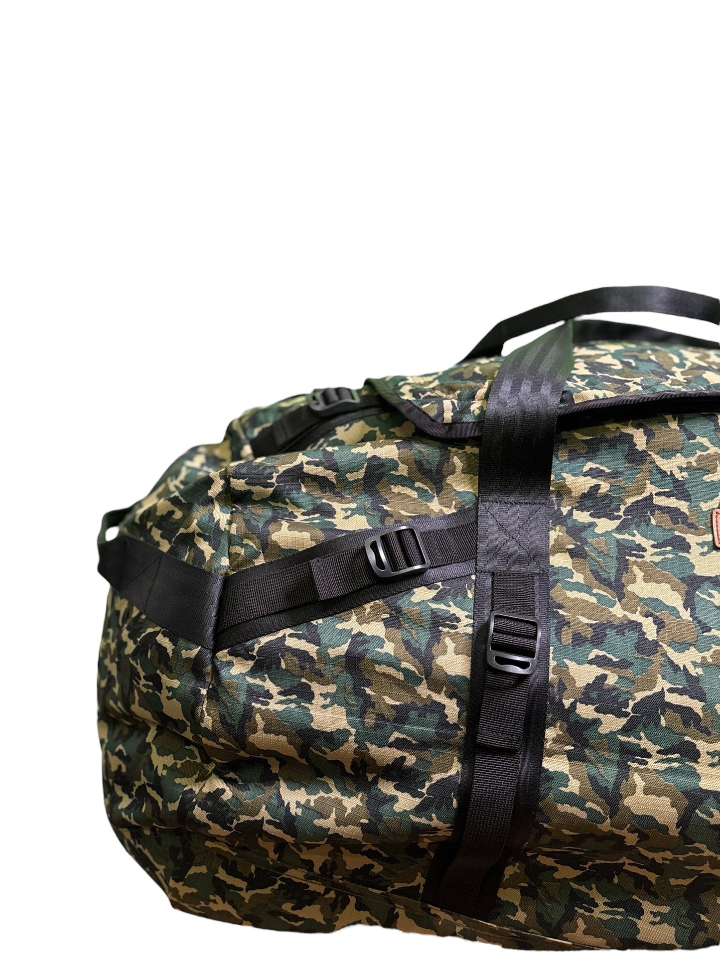Camo Duffel Bag – Heavy-Duty Travel Series